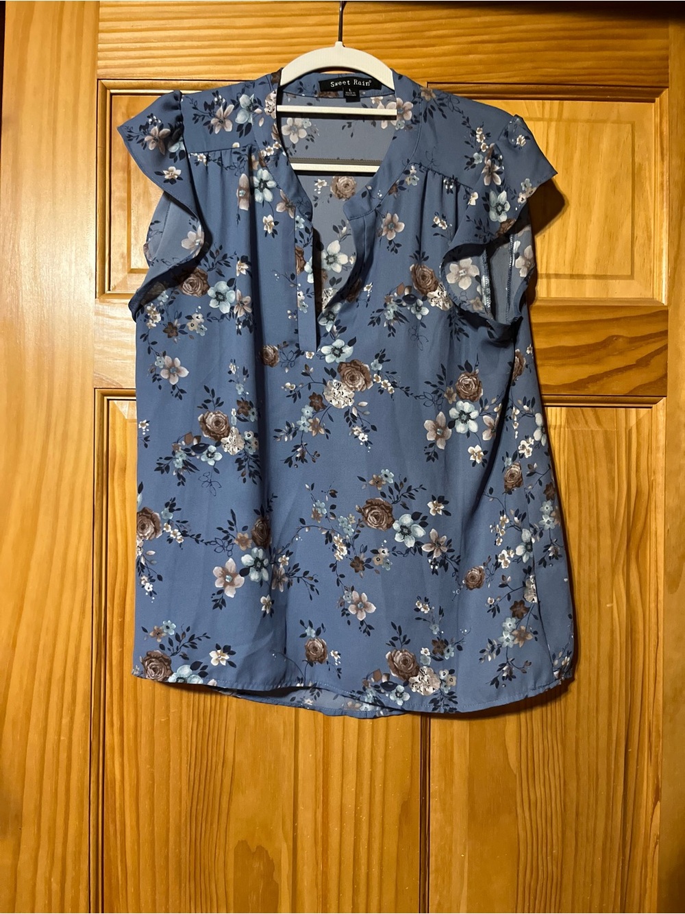 Sweet Rain Blue Floral Ruffle-Sleeve Blouse